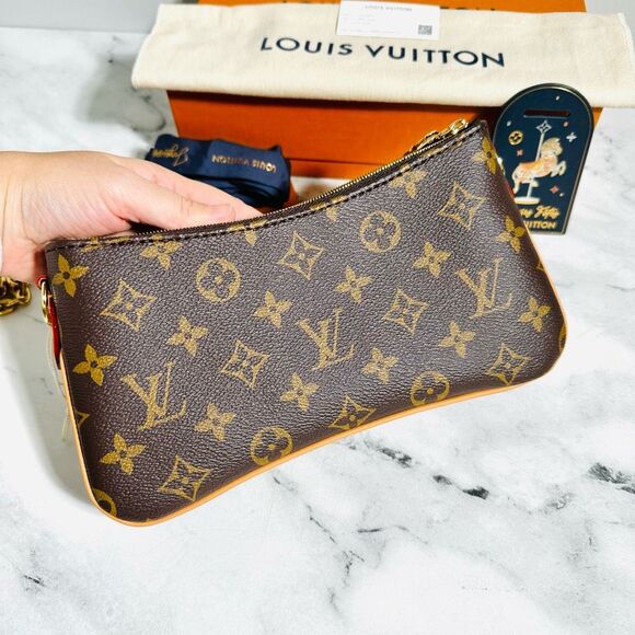 Louis Vuitton Liv Pochette - Picture 9 of 16